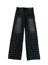 Load image into Gallery viewer, Trypophobia Denim Oversized Jeans - Black
