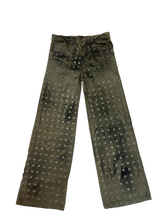 Load image into Gallery viewer, Trypophobia Denim Oversized Jeans - Sand
