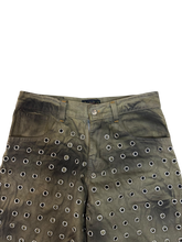 Load image into Gallery viewer, Trypophobia Denim Flared Shorts - Sand
